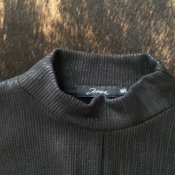 Black metallic beautiful mini dress or tunic. Size M/L. Bought at a local store - Picture 4 of 4